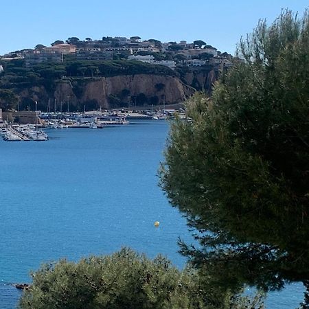 Magnific Apartament A Primera Linia De Mar Sant Feliu de Guixols Bagian luar foto