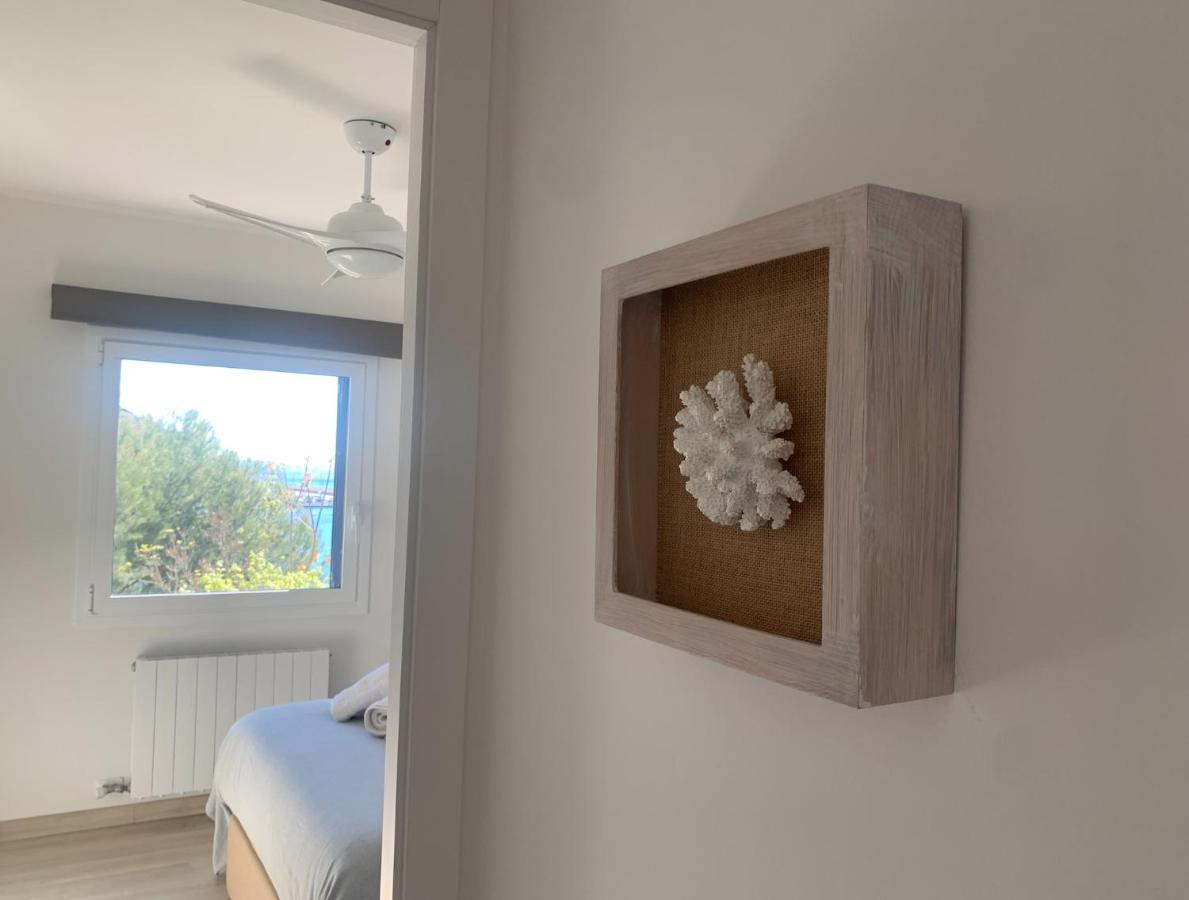 Magnific Apartament A Primera Linia De Mar Sant Feliu de Guixols Bagian luar foto